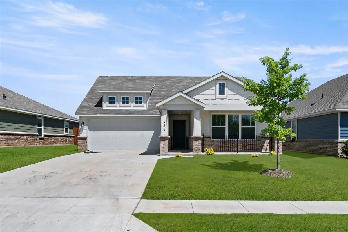 426 Rose Avenue, Cleburne, TX 76033 - Image #1