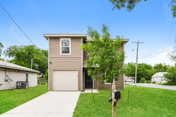 1300 N Brazos Avenue, Cleburne, TX 76031