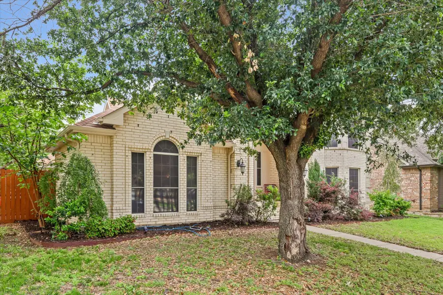 905 Birkshire Drive, Lewisville, TX 75077 - Image #2