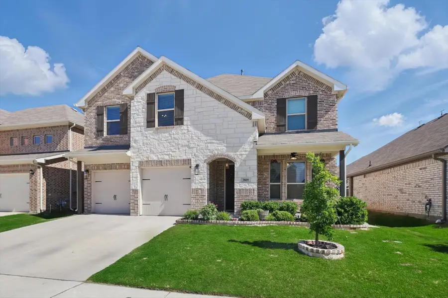3809 Heather Meadows Drive, Fort Worth, TX 76244 - Image #3