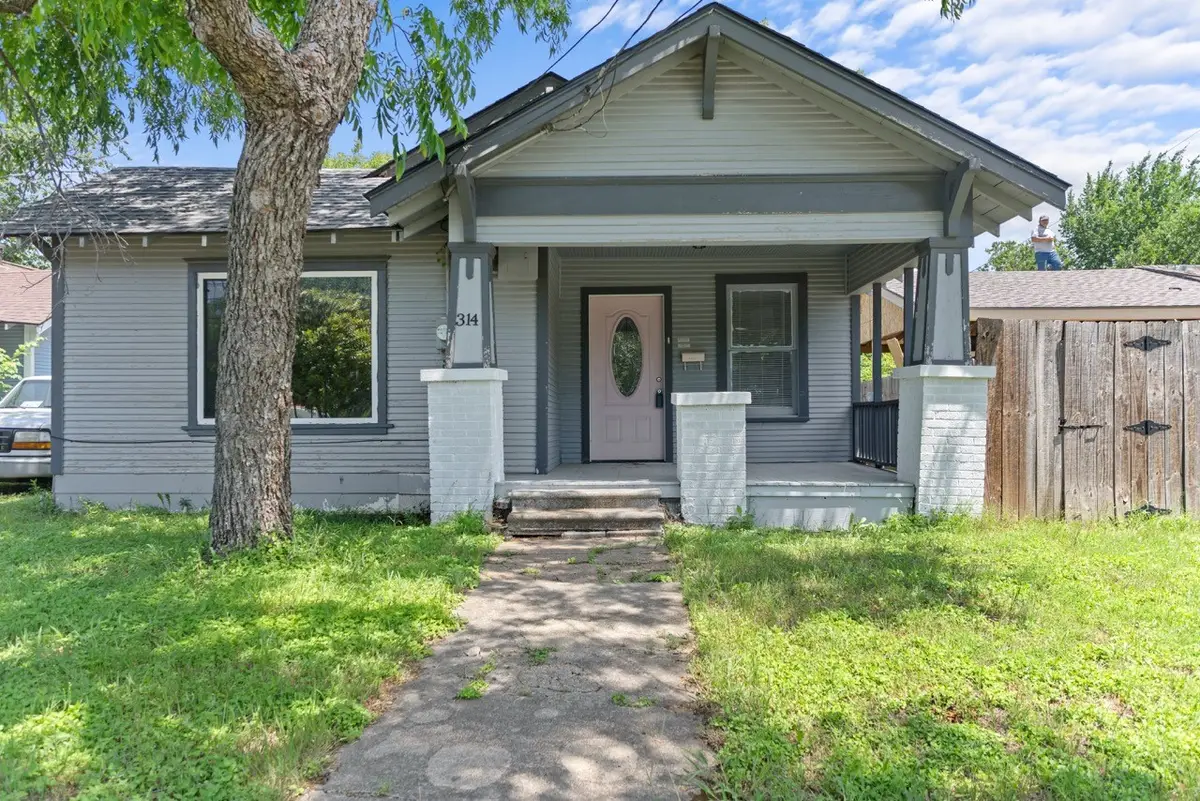 314 Dunn Street, Waxahachie, TX 75165 - Image #1