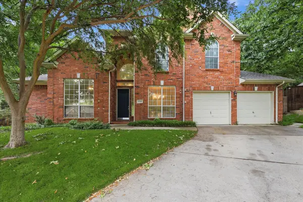 2214 Woods Edge Court, Corinth, TX 76210
