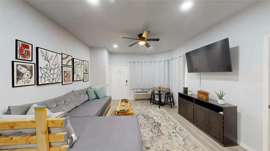 2164 Tanglewood Boulevard #104B, Pottsboro, TX 75076 - Image #3