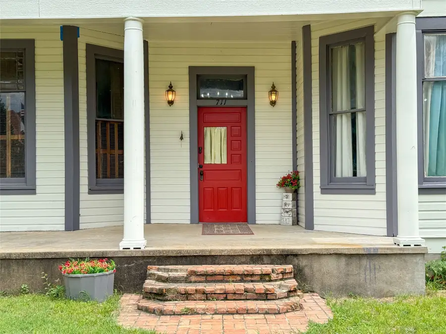 711 W 6th Street, Cisco, TX 76437 - Image #3