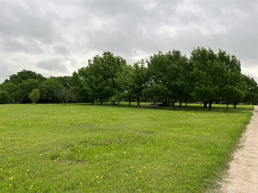 1004 Henslee Hill, Farmersville, TX 75442 - Image #2