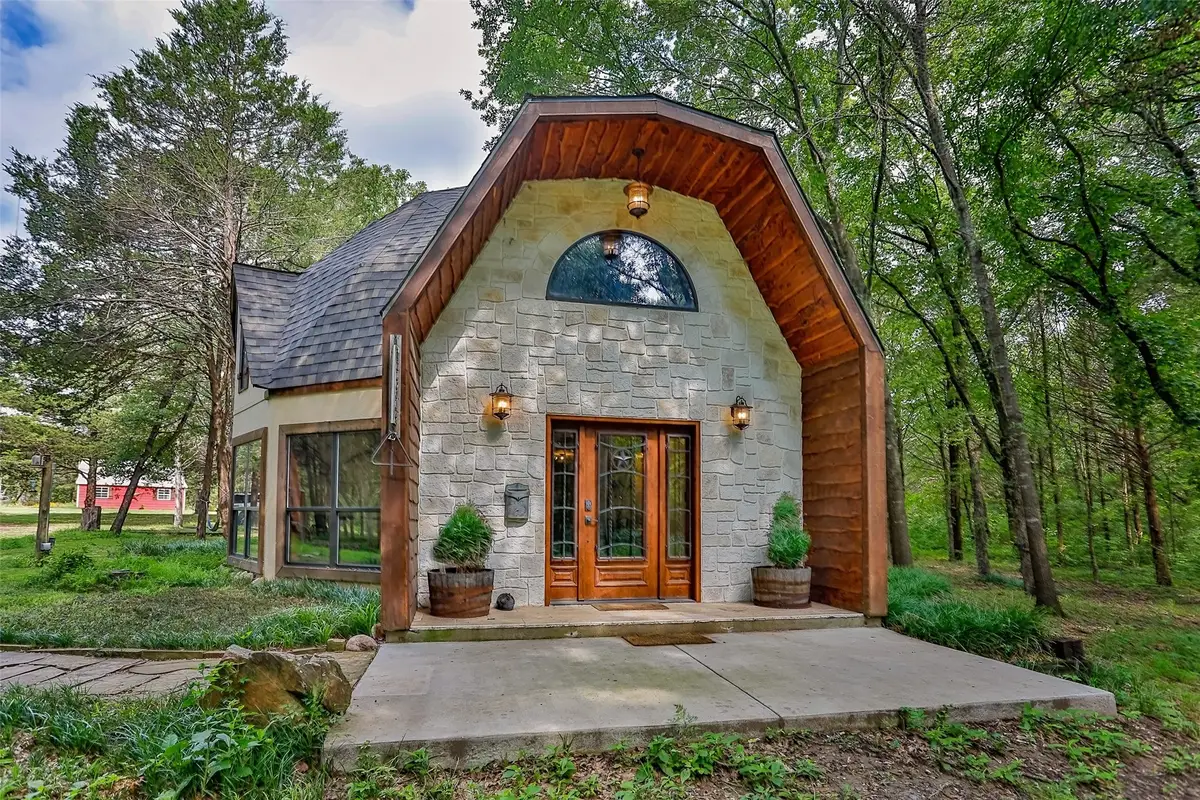 2237 County Road 1135, Ravenna, TX 75476 - Image #1