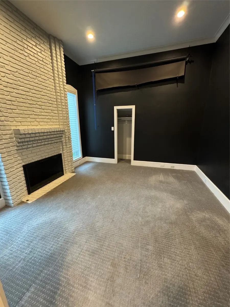 1016 Frost Hollow Drive, Desoto, TX 75115 - Image #3