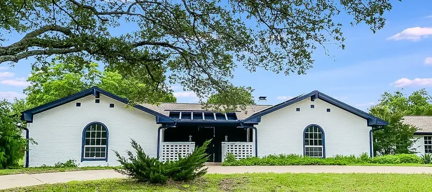 3309 S Country Club Road, Garland, TX 75043 - Image #1