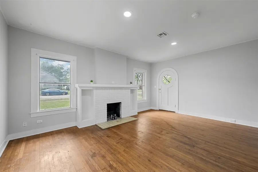 2511 Parrott Avenue, Waco, TX 76707 - Image #2