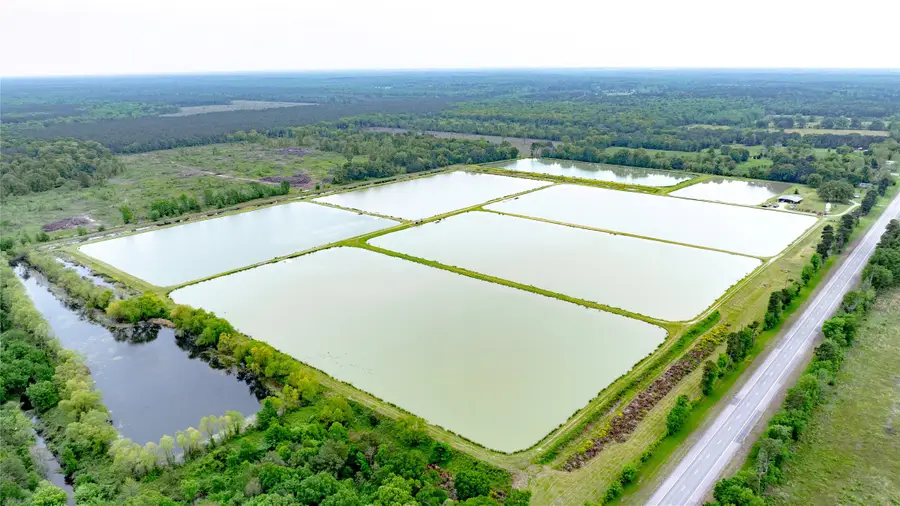 9822 N Highway 37, Clarksville, TX 75426 - Image #3