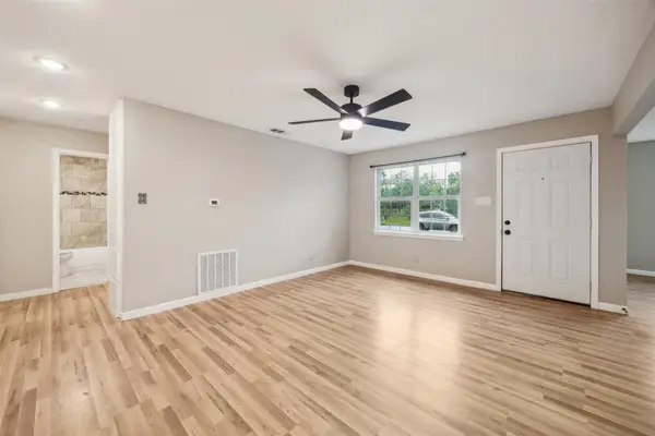 2509 Clearview Circle, Dallas, TX 75233