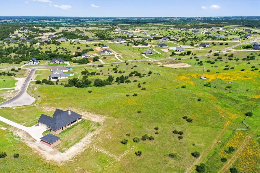 1015 Kingsley Court, Hudson Oaks, TX 76087 - Image #3