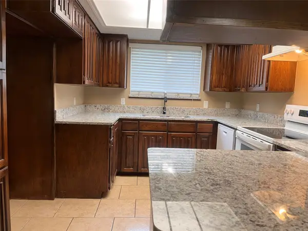 1054 Alicia Lane, Lancaster, TX 75134