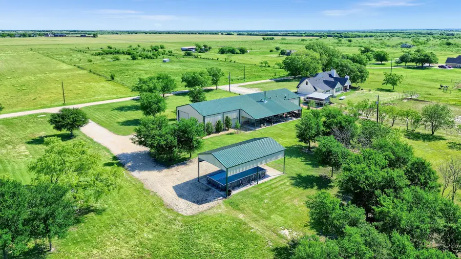 650 Scoggins Road, Tioga, TX 76271 - #2