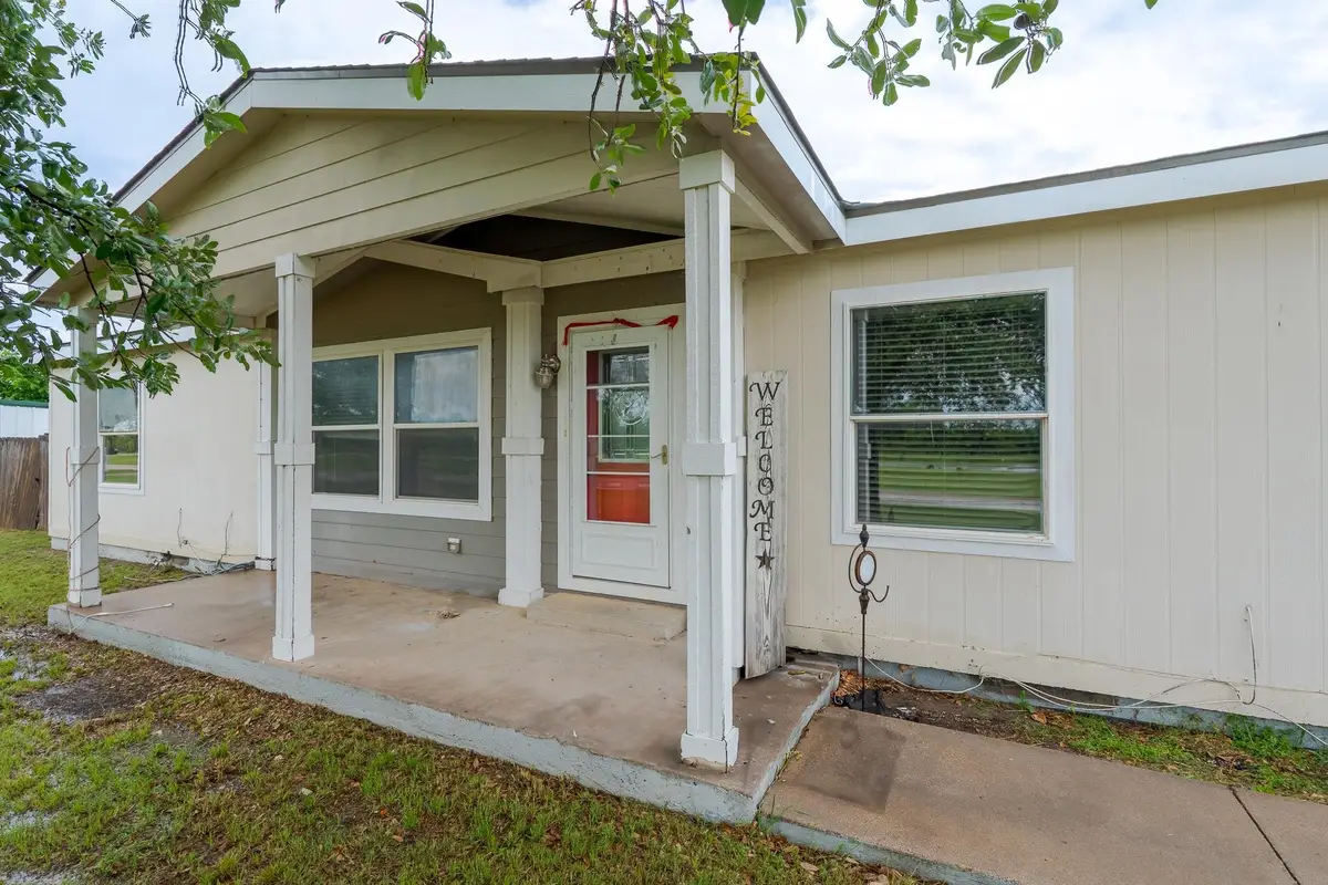 633 Pecan Meadow Drive, Clyde, TX 79510 - Image #1