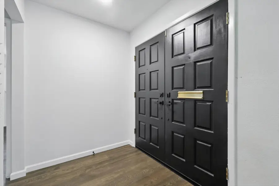 4512 Starlight Drive, Haltom City, TX 76117 - Image #2