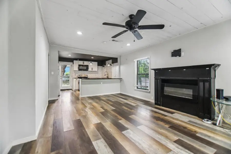 4419 Lawnview Avenue, Dallas, TX 75227 - Image #2