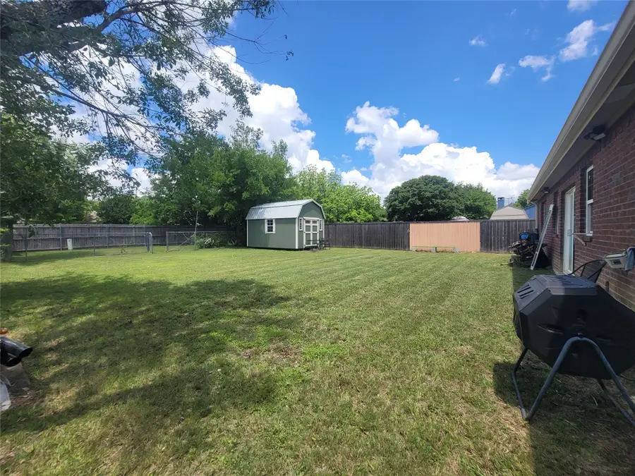 5605 Santa Fe Trail, Haltom City, TX 76148 - Image #3