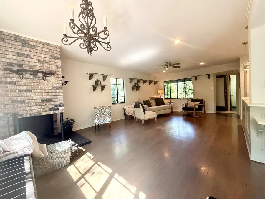 2850 Claudette Avenue, Dallas, TX 75211 - Image #3