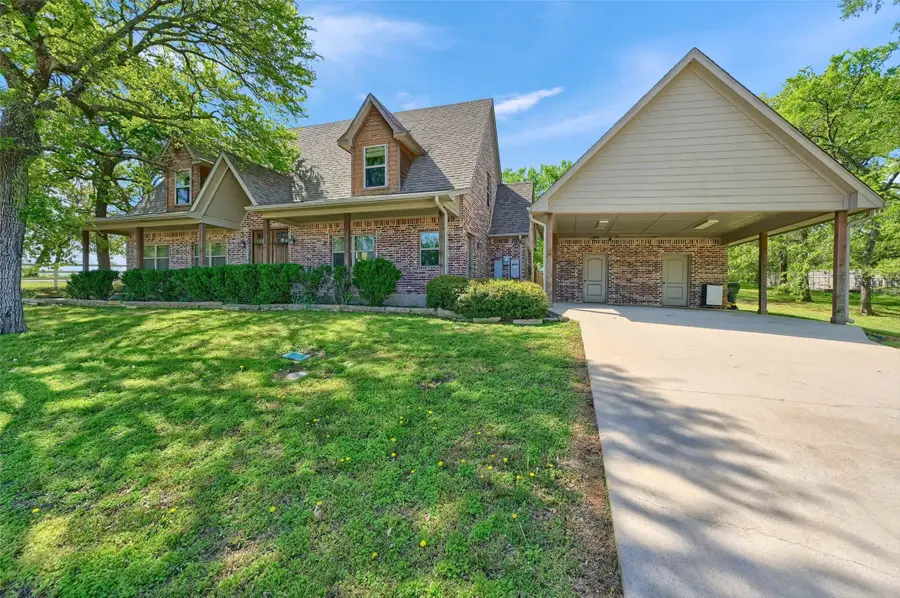 376 Tananger Springs Drive, Denison, TX 75021 - Image #3