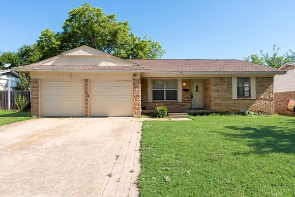 311 Azalea Lane, Duncanville, TX 75137