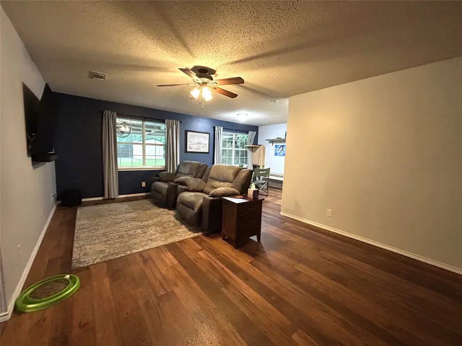 1974 County Road 33900, Powderly, TX 75473 - Image #3