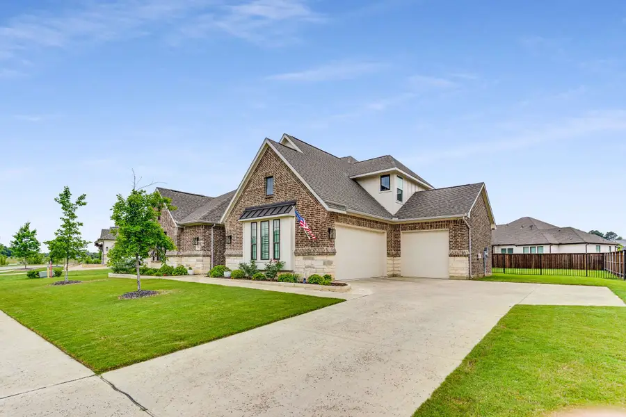 175 Stirling Drive, Argyle, TX 76226 - Image #2