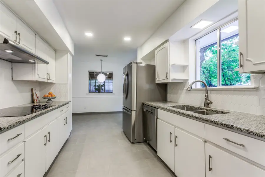 2718 Running Brook Lane, Dallas, TX 75228 - Image #3