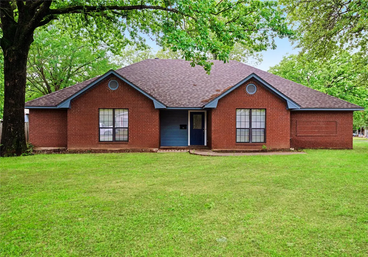 250 29th Street Sw, Paris, TX 75460 - #1