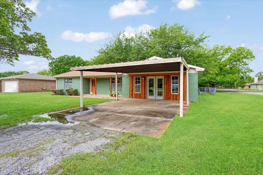 200 Herberta Street, Pottsboro, TX 75076 - Image #2