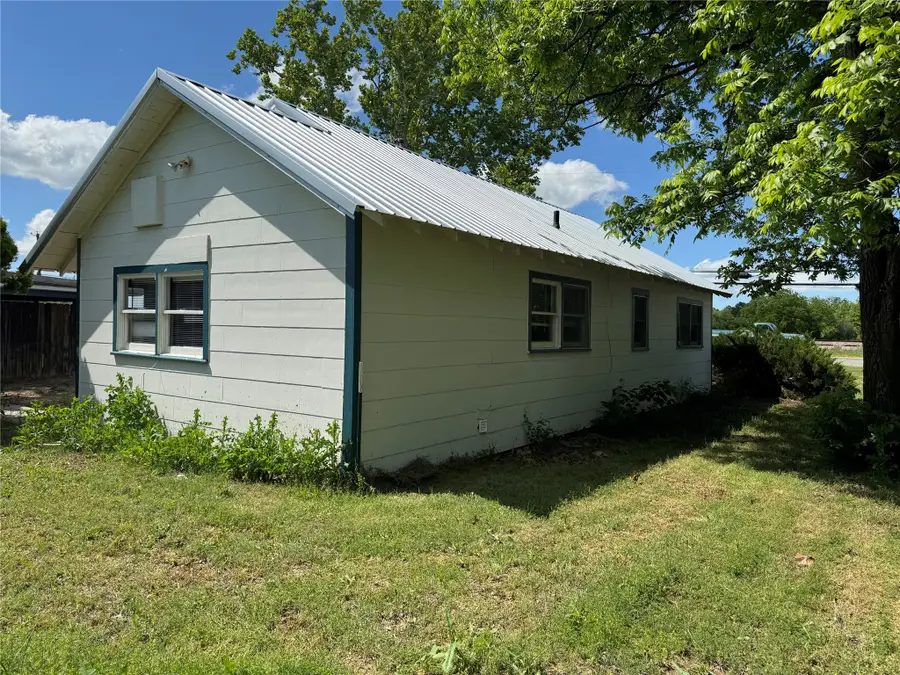 425 S 1st Street W, Clyde, TX 79510 - Image #3