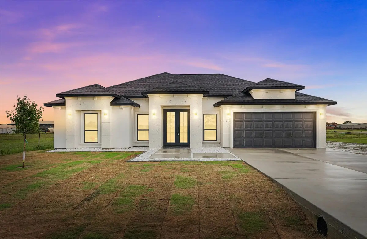 105 Lawson Avenue, Mabank, TX 75147 - Image #1