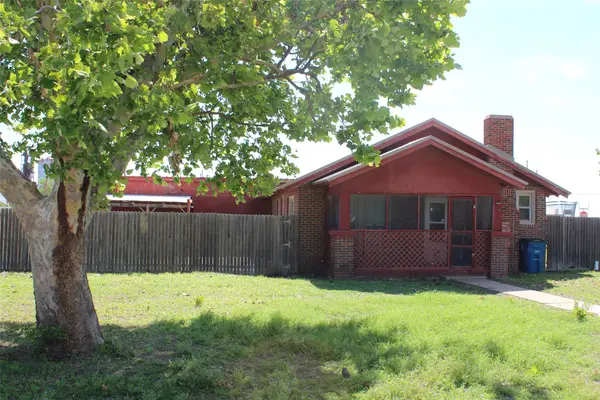 260 S Munday Avenue, Munday, TX 76371