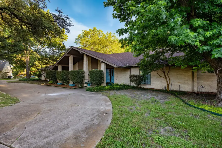 802 Rock Canyon Drive, Duncanville, TX 75137 - Image #2