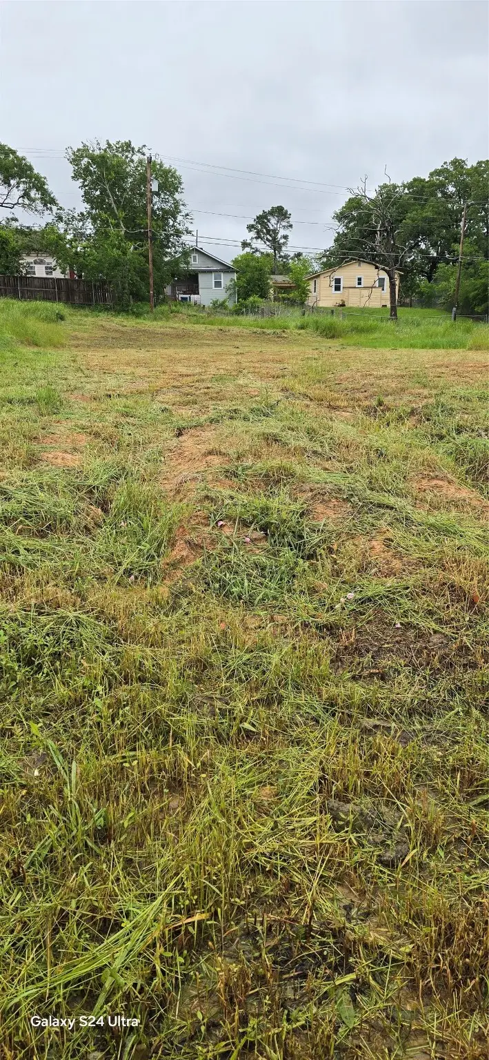 417 E Texas Street, Denison, TX 75021 - Image #2