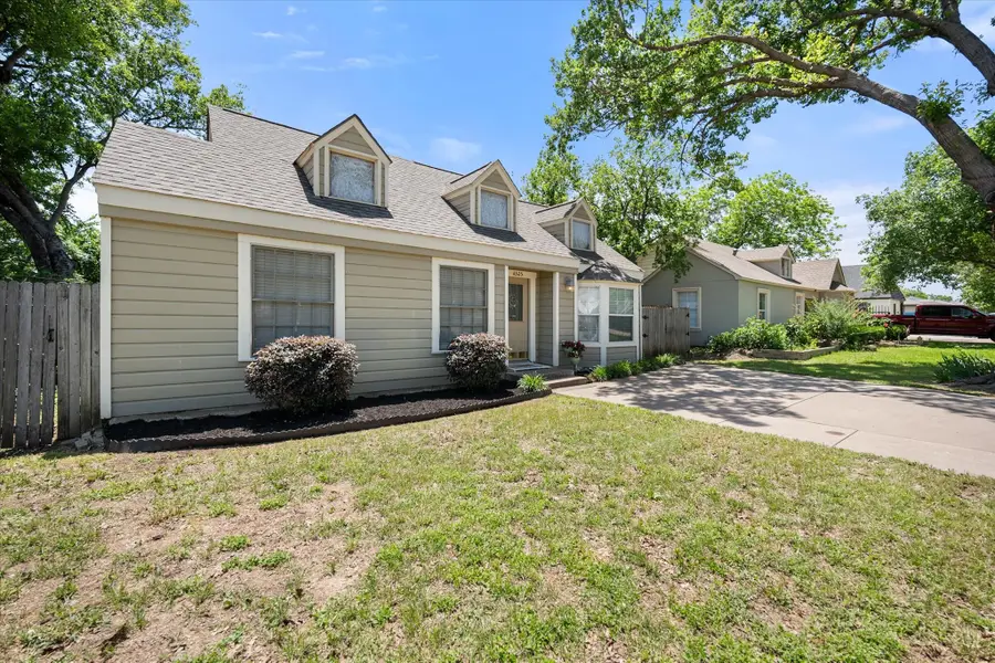 4525 Calmont Avenue, Fort Worth, TX 76107 - Image #3