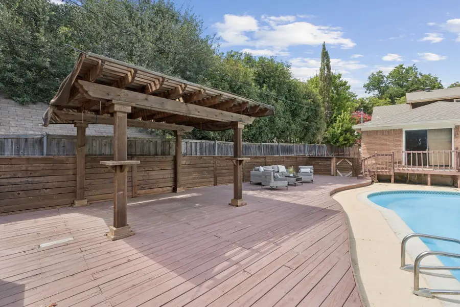 10816 Colbert Way, Dallas, TX 75218 - Image #2