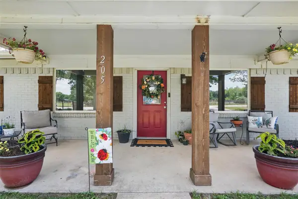 205 Davis Road, Combine, TX 75159