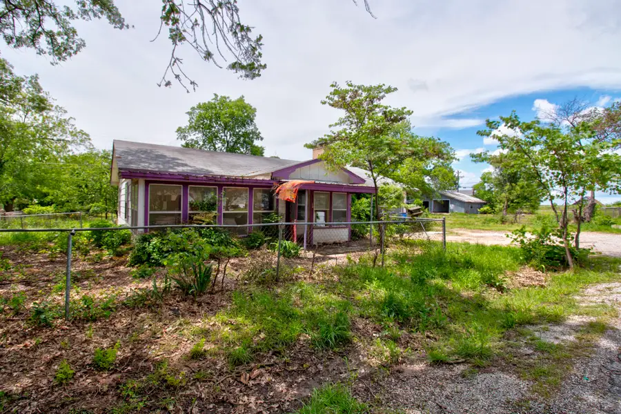 43 Pueblo, Gordonville, TX 76245 - Image #2