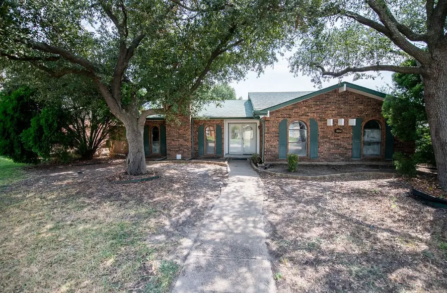 5229 Pruitt Drive, The Colony, TX 75056 - Image #2