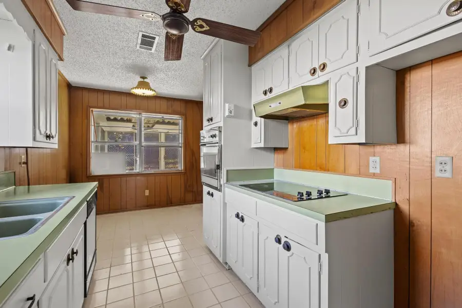 905 Seymore Circle, Denison, TX 75020 - Image #3