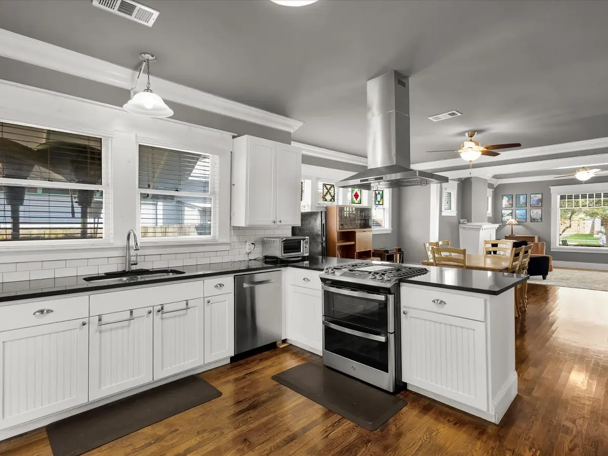 1942 Fairmount Avenue, Fort Worth, TX 76110 - Image #1