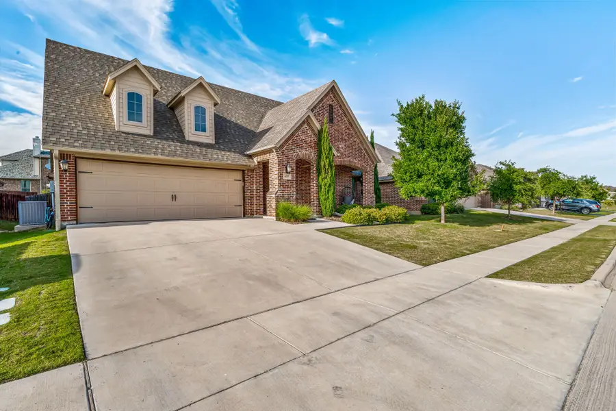 437 Sagebrush Drive, Aledo, TX 76008 - Image #3