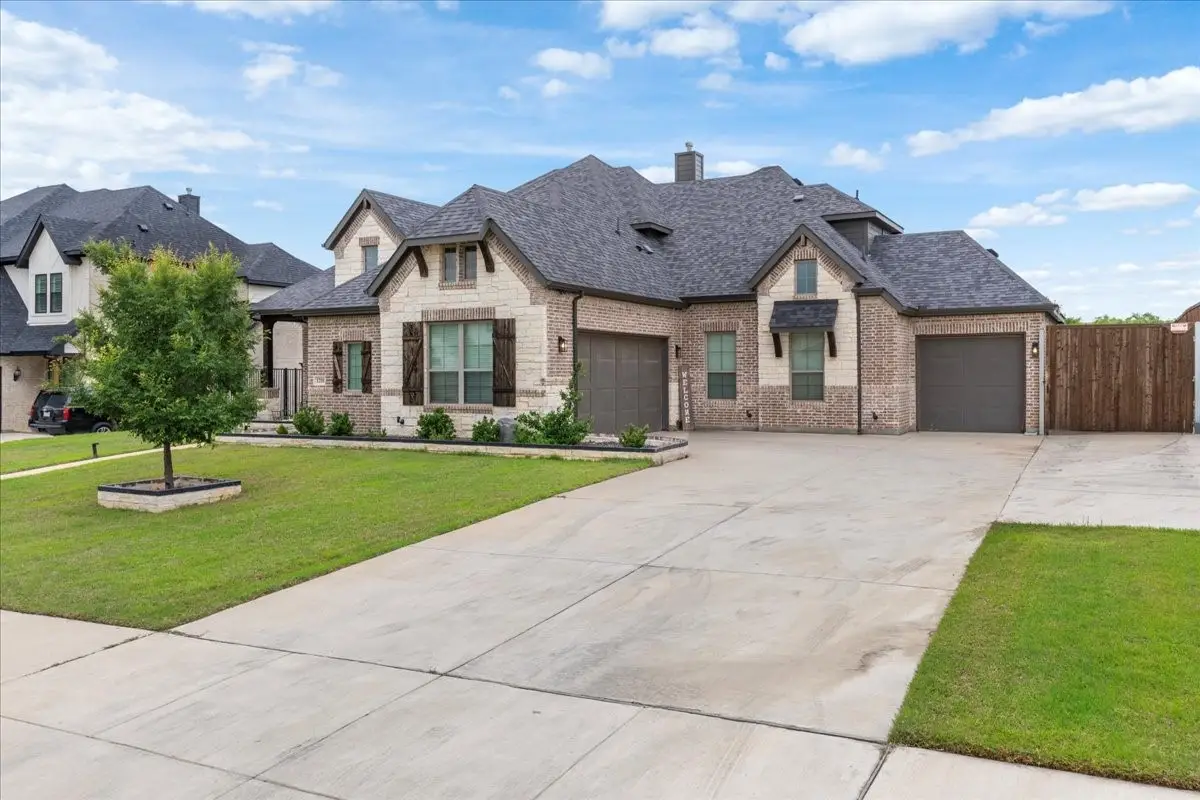 1218 Woodside Drive, Mansfield, TX 76063 - Image #1