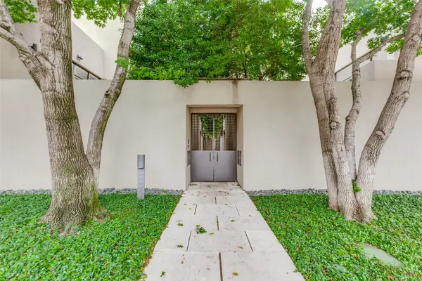 4335 Travis Street, Dallas, TX 75205