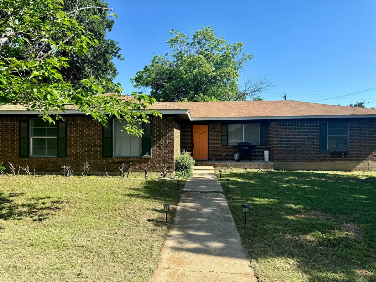 1400 Royal Lane, Cisco, TX 76437 - Image #1