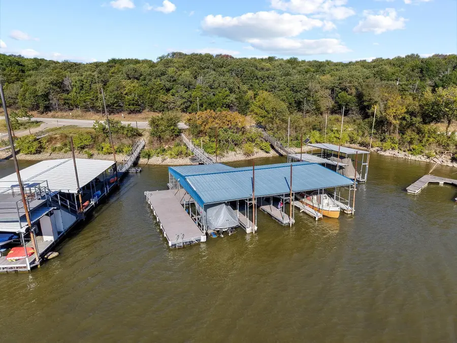 219 Ray Road, Pottsboro, TX 75076 - Image #2