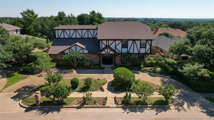 2822 Colleen Drive, Garland, TX 75043 - Image #2