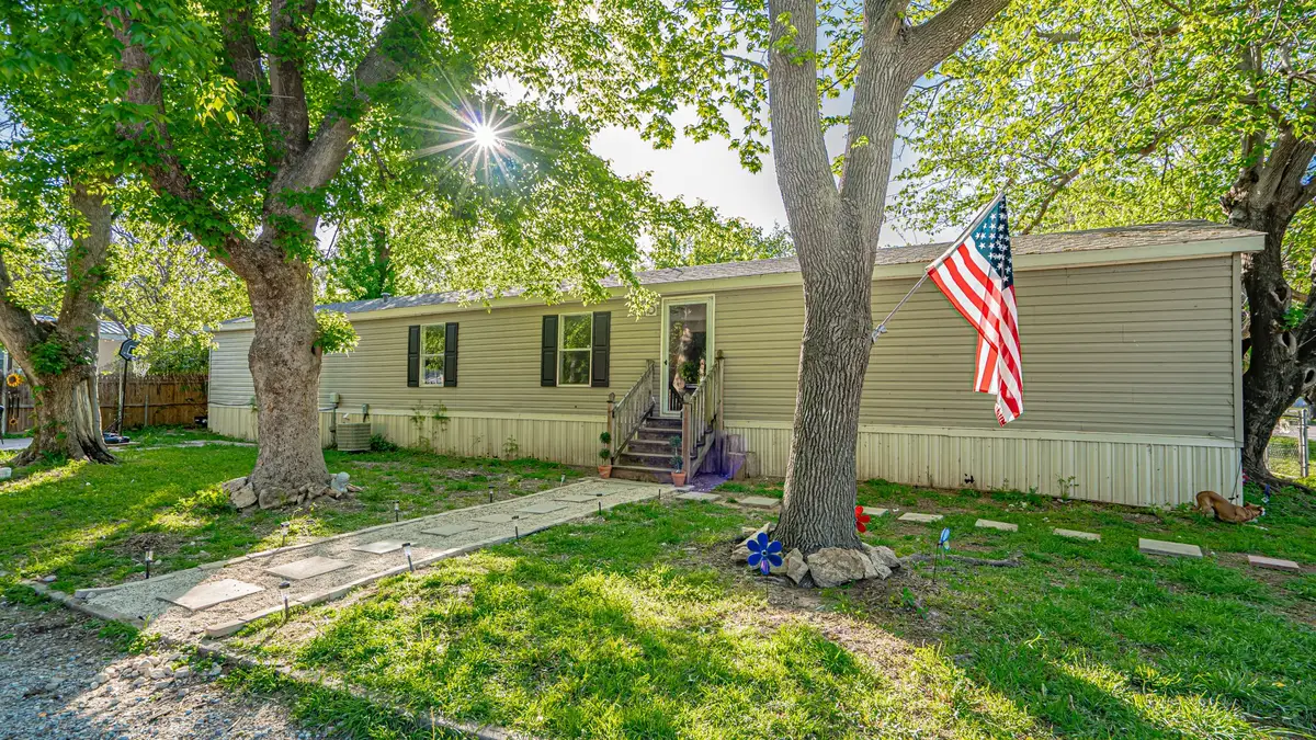 3622 Brook Valley Street, Granbury, TX 76048 - Image #1