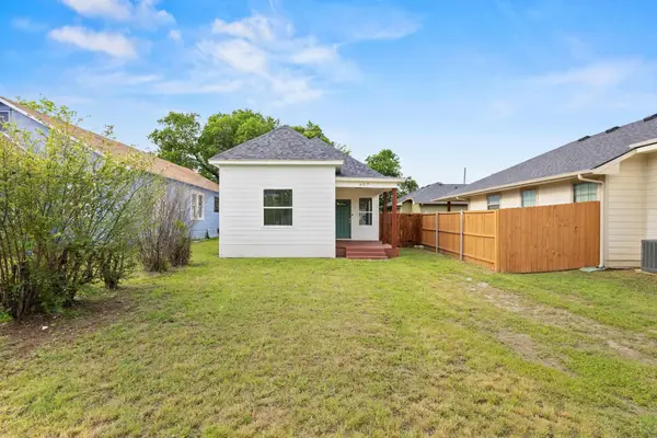 607 W Sears Street, Denison, TX 75020